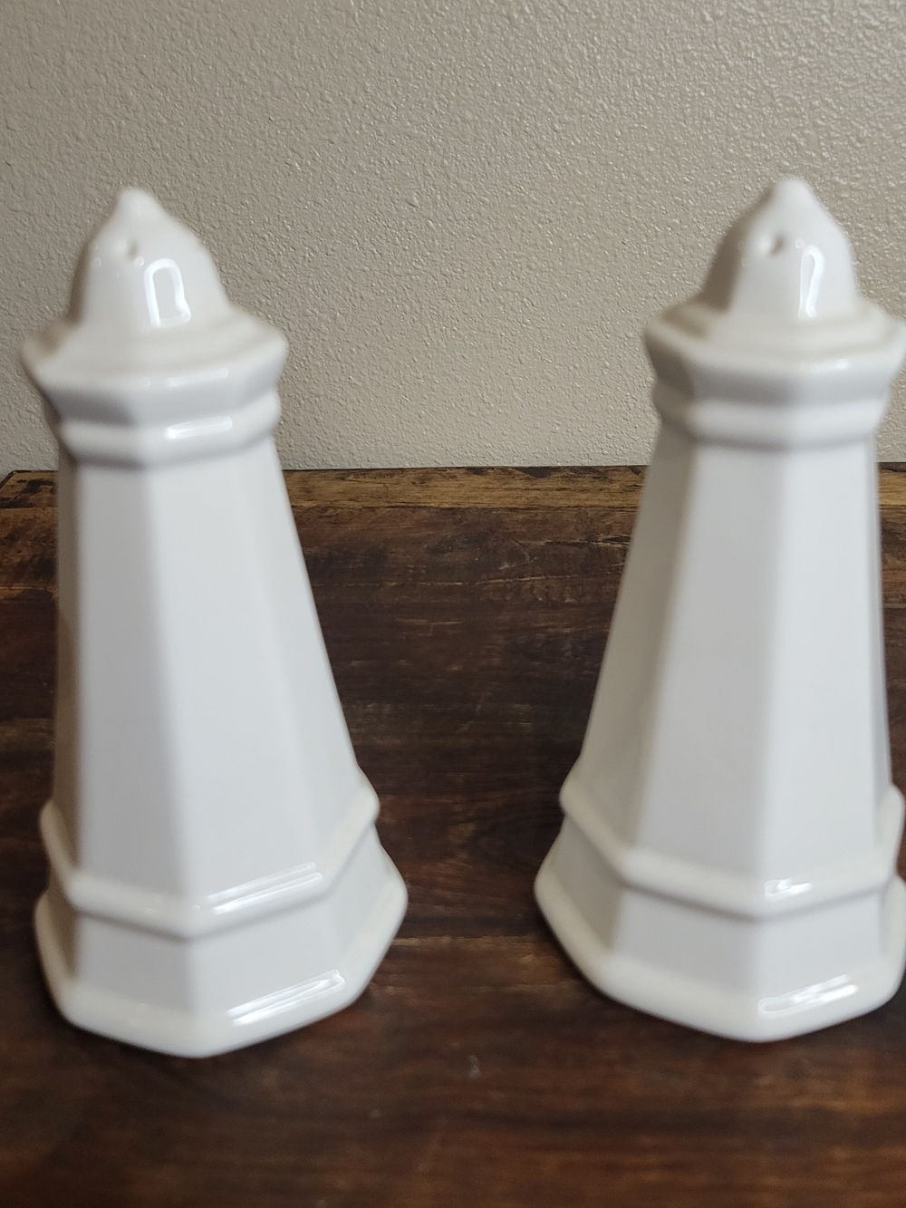 Vintage Pfaltzgraff Heritage Lighthouse Salt and Pepper Shaker Set 6"